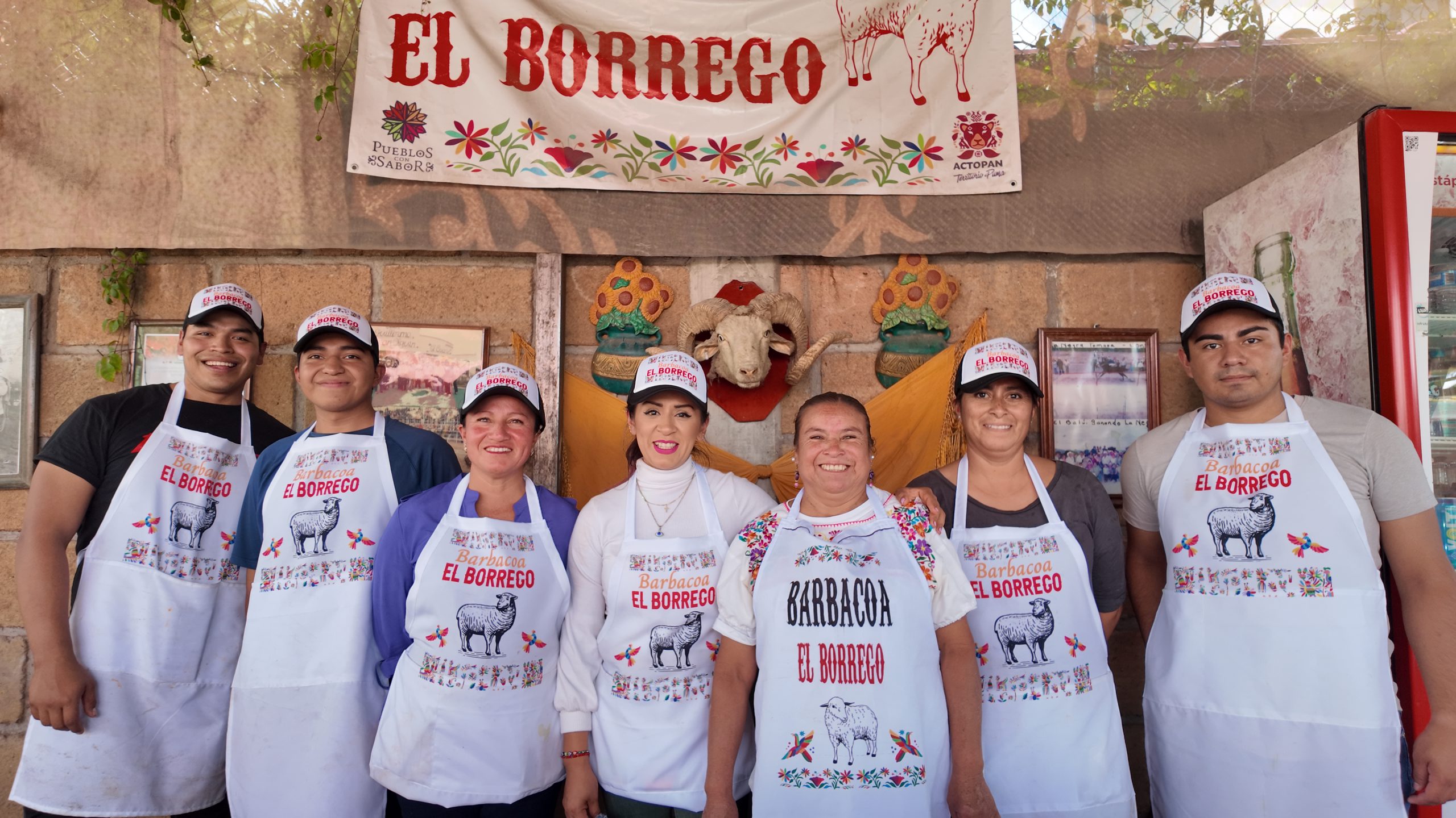 Reyna Mejía continúa legado con la barbacoa en Actopan
