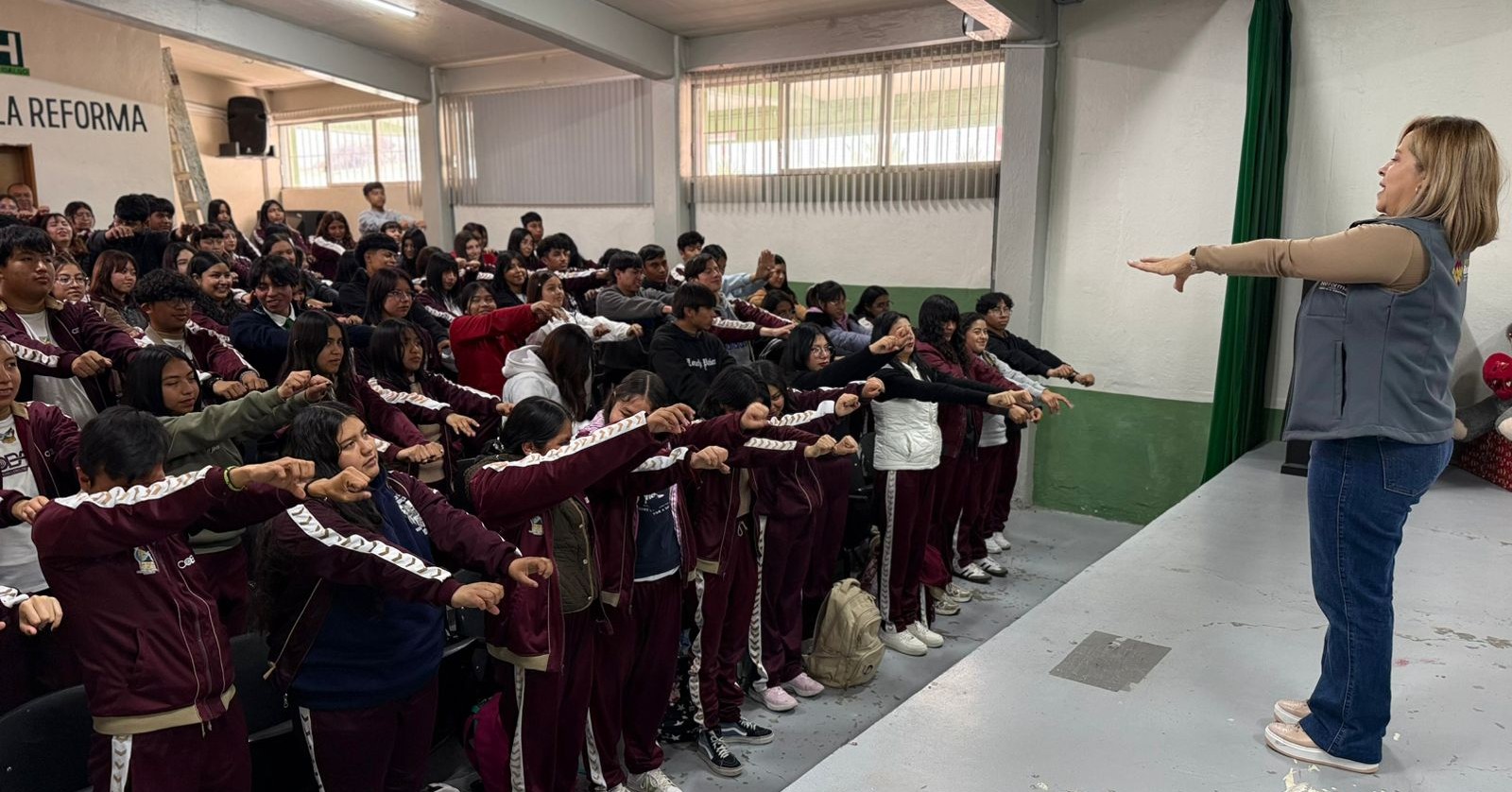 Llevan debate sobre violencia de género a Cobaeh de Mineral de la Reforma