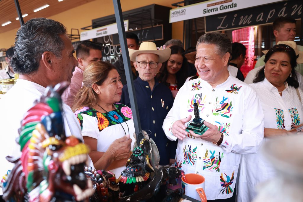 Hidalgo toma Los Pinos: Menchaca Salazar
