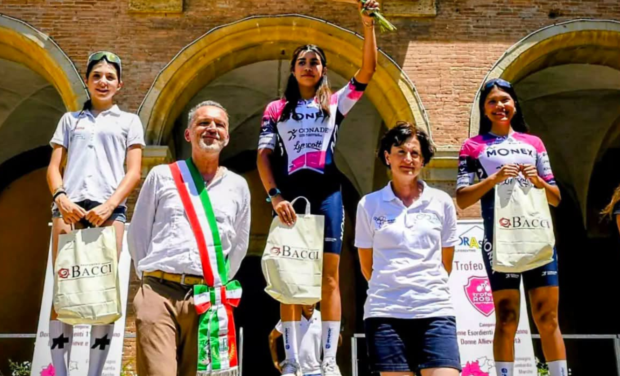 Actopan pedalea hasta Italia: Andrea Paredes gana Trofeo Ruote Rosa Casciana Terme Lari