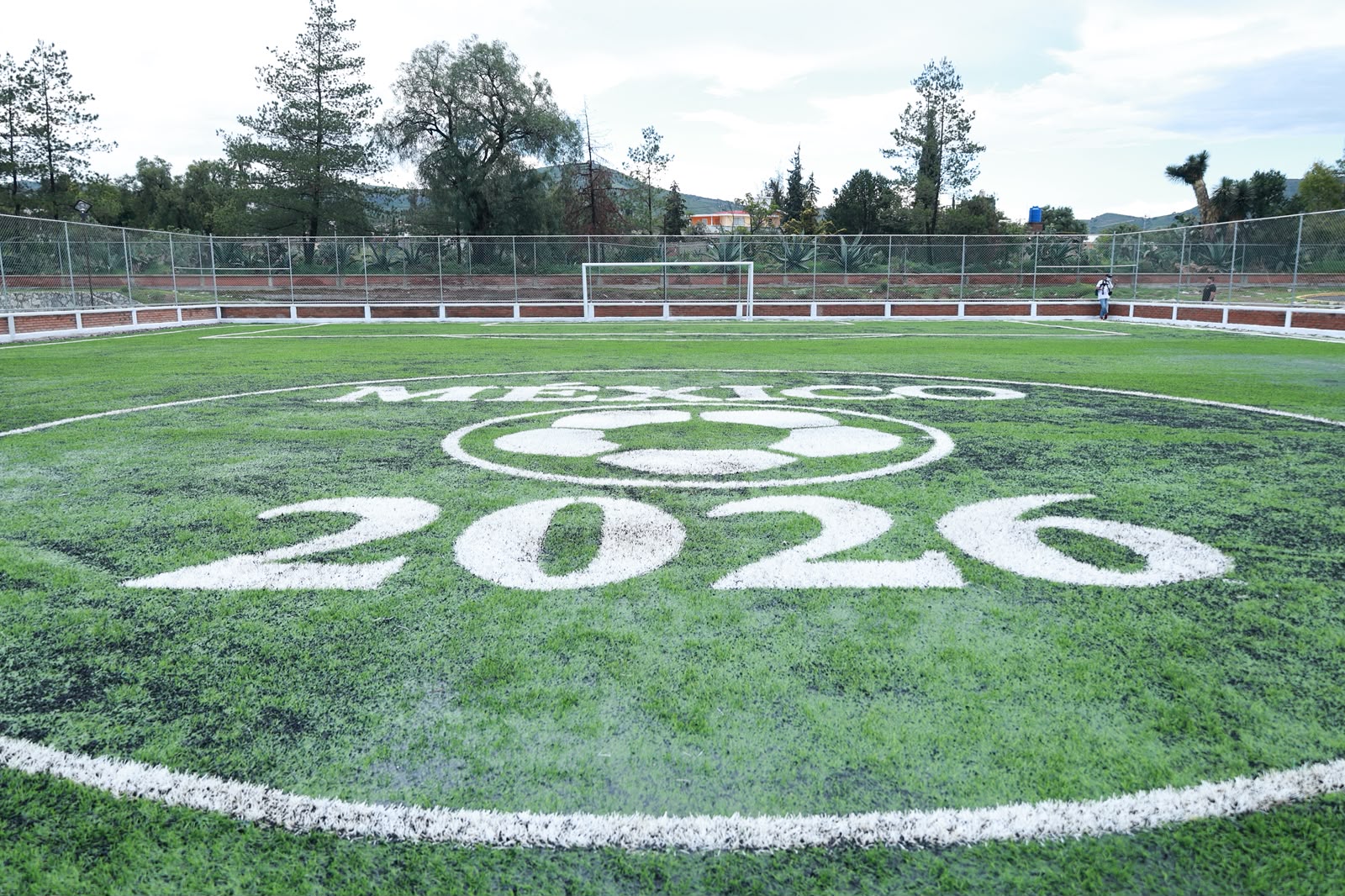 Hidalgo avanza con la construcción de 27 canchas de fútbol