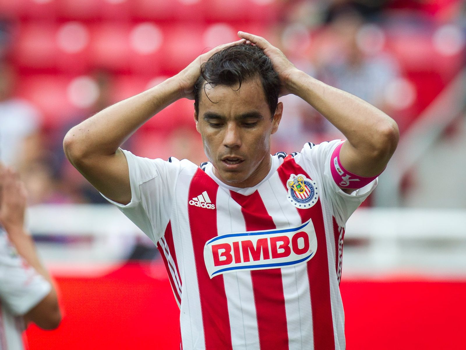 Omar Bravo seguirá en prisión: niegan amparo por abuso infantil