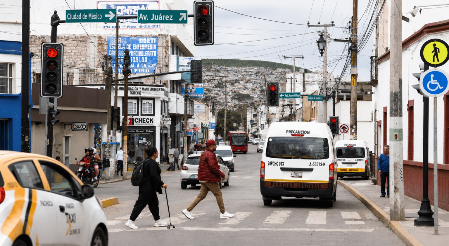 Peatones, conductores y policías, indiferentes: una combinación peligrosa en Pachuca