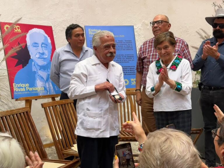 ¡Súbele al volumen! Sintoniza el gran homenaje a Enrique Rivas Paniagua en Radio Educación