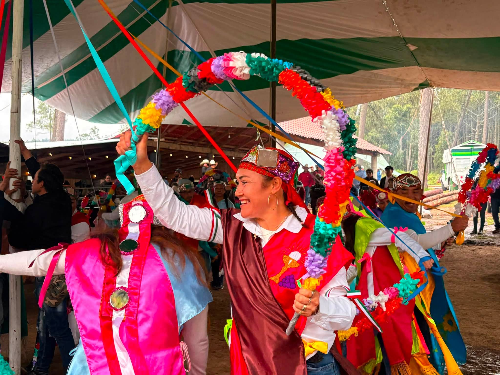 Epazoyucan: El Guajolote mantiene viva su historia con la Danza del Arcoíris 