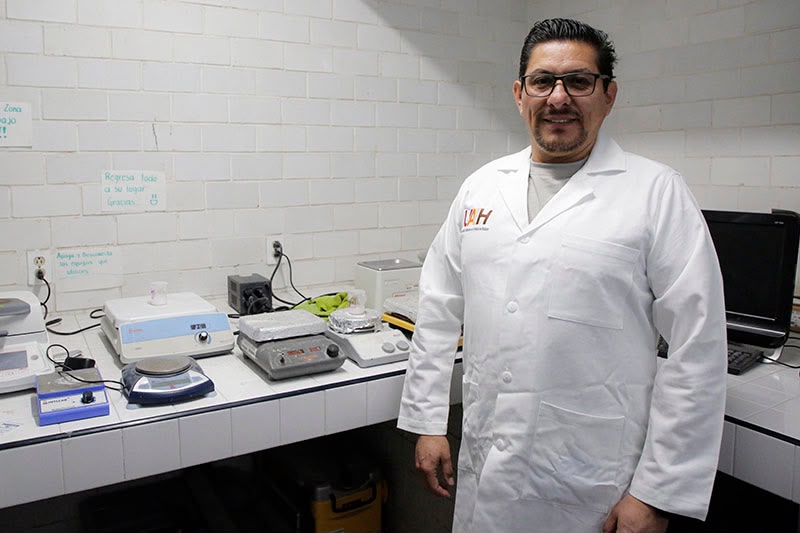Felipe Legorreta, investigador de la UAEH crea biomateriales con cáscaras de huevo