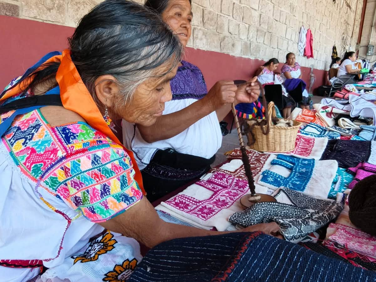 Hidalgo y Tlaxcala celebran el Foro de Bordadoras y Tejedoras
