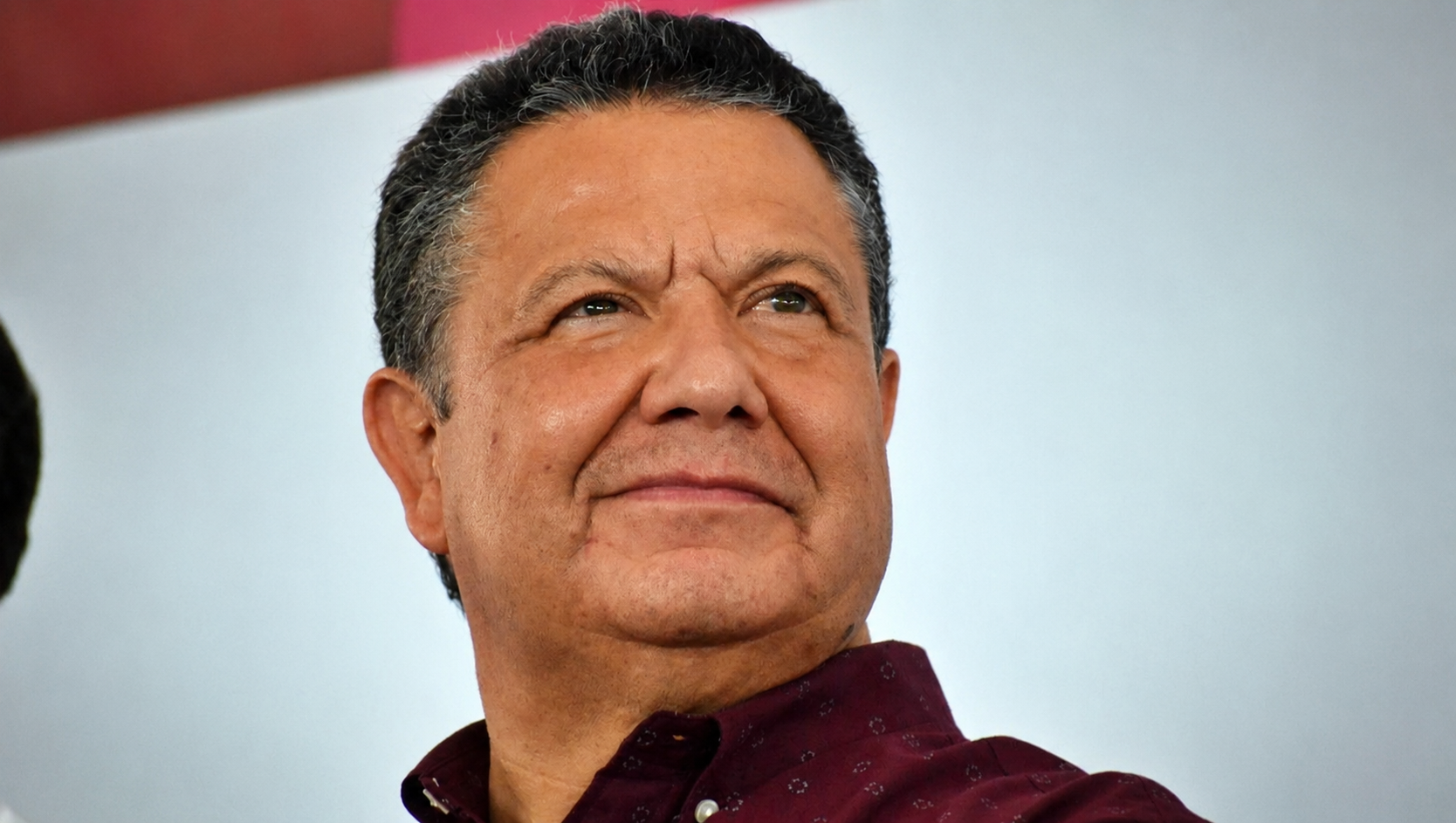 Julio Menchaca se coloca como el gobernador mejor evaluado del país