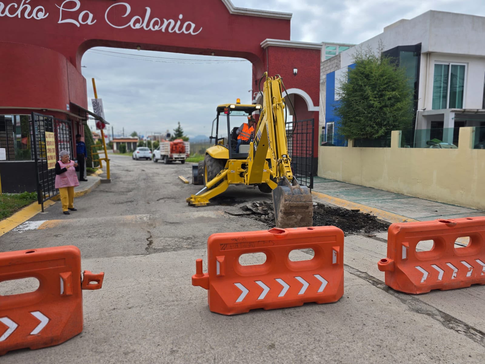 Pachuca: Rancho La Colonia estrena acceso de concreto hidráulico