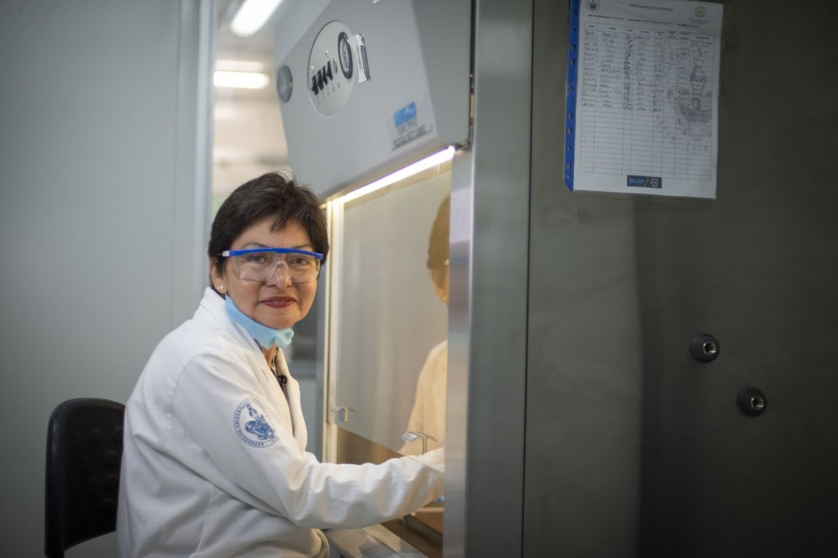 Buscan abrir más oportunidades para las mujeres en la ciencia y la tecnología en Puebla
