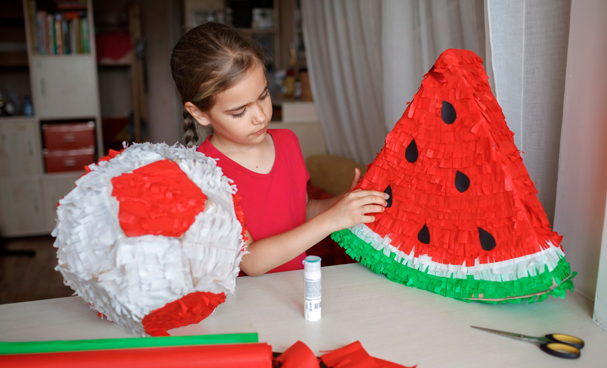 ¿Te gustan las manualidades? Invitan a mujeres de Zapotlán a aprender a hacer piñatas