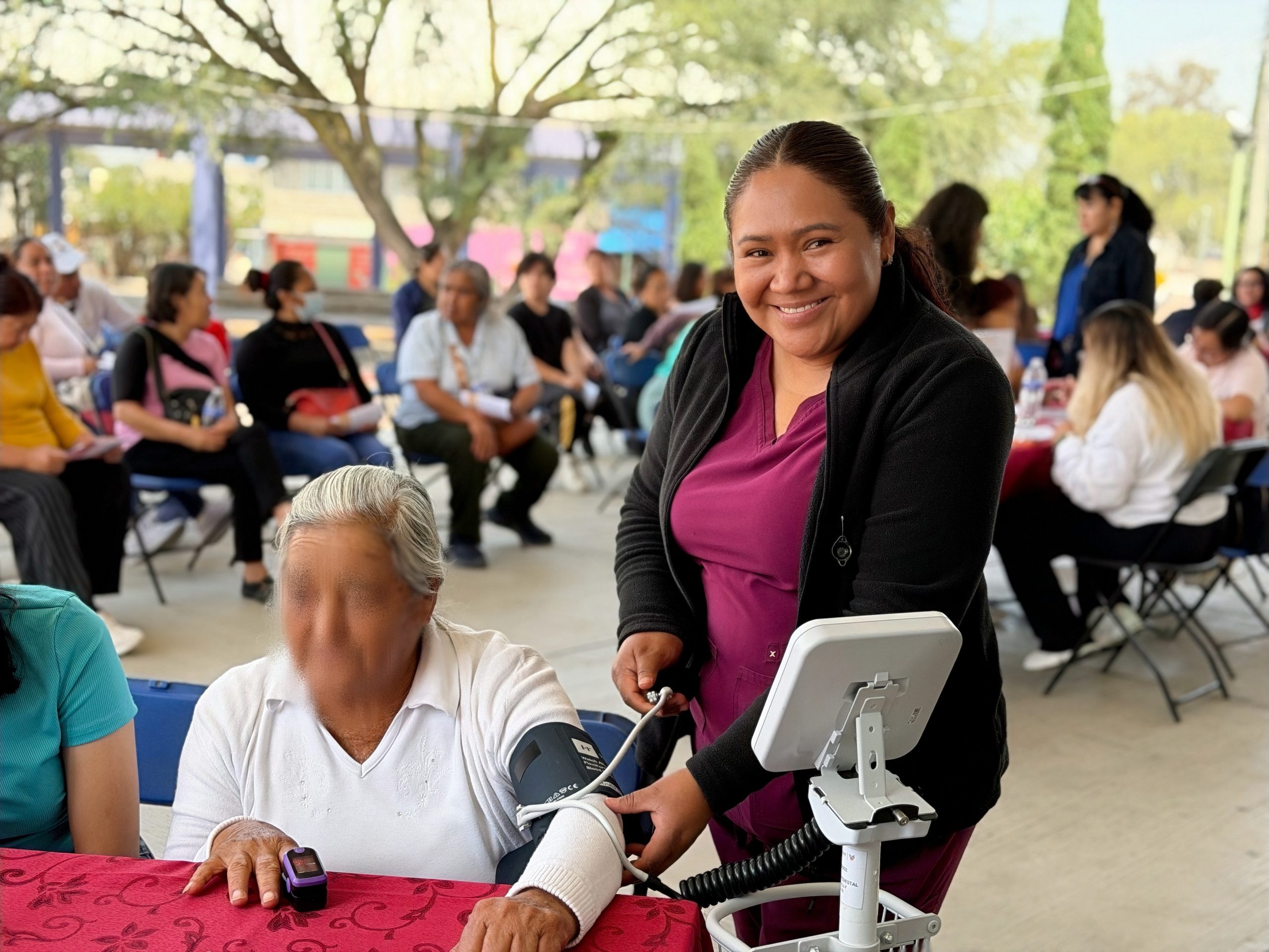 Salud y asesoría jurídica llegan a Tezoquipa con jornada gratuita para mujeres
