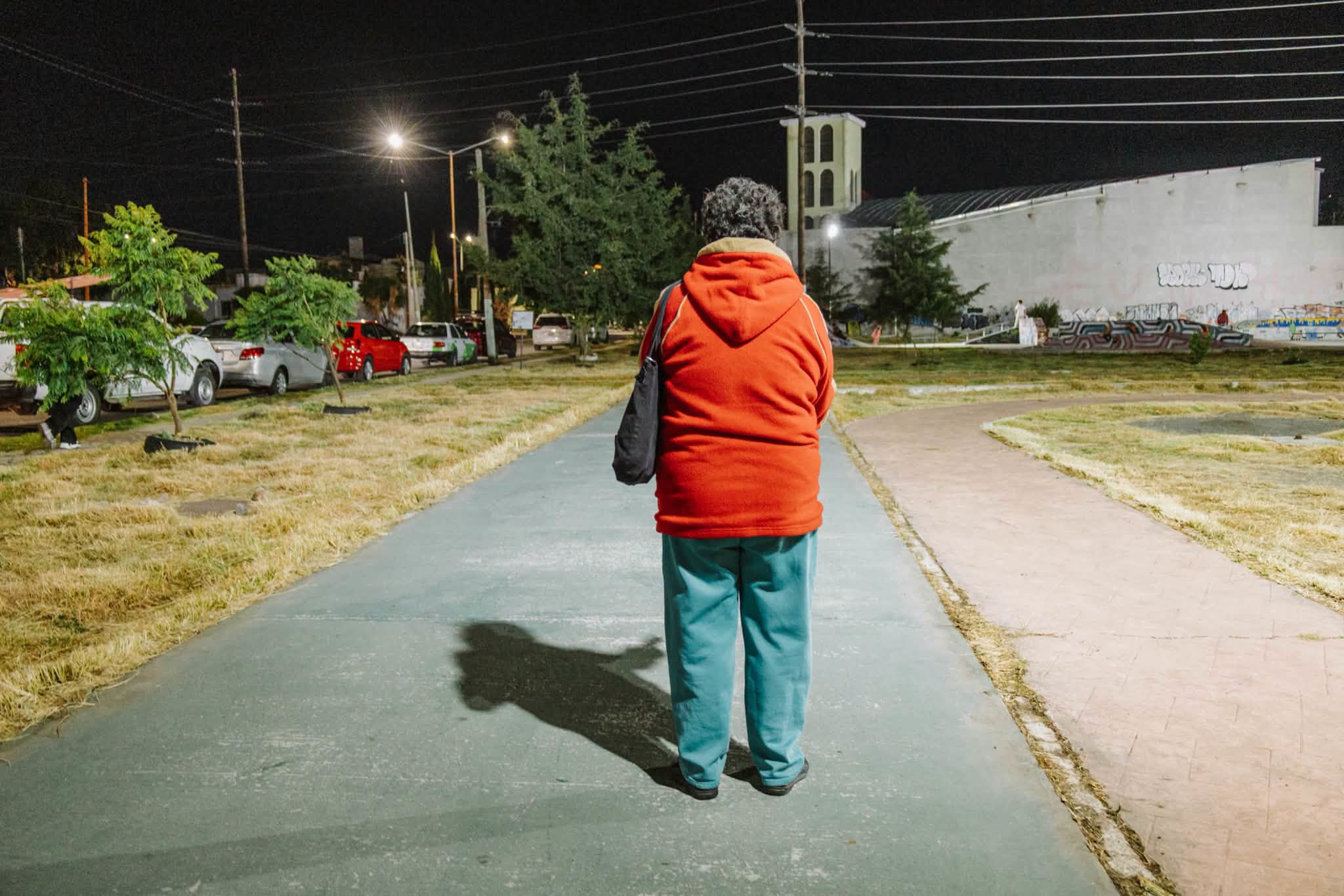 Calles para autos, obstáculos para peatones