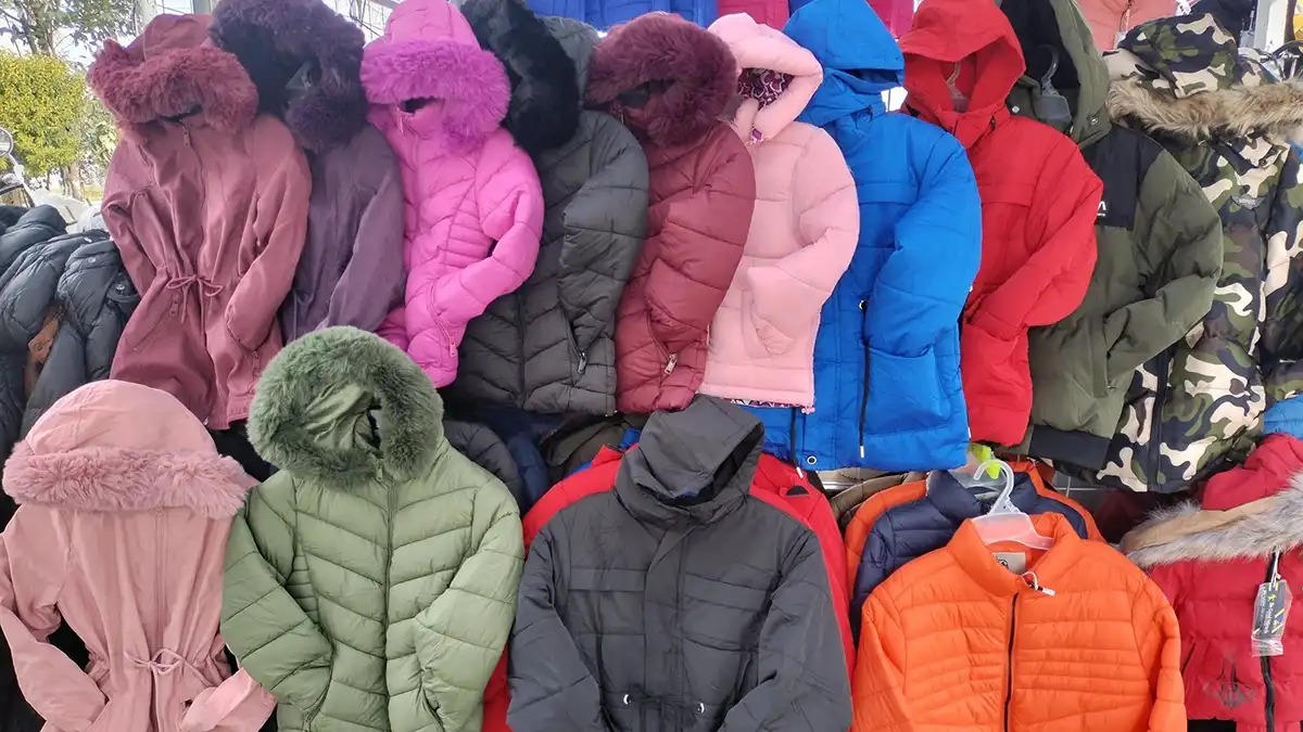 ¿Buscas una chamarra nueva? San Miguel Xoxtla prepara su feria con prendas desde 150 pesos