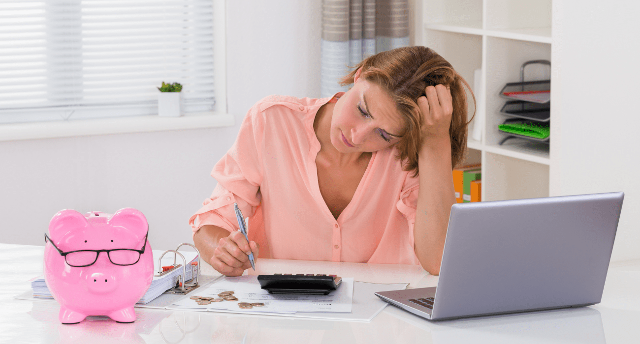 El dinero también pesa: 42% de las mujeres en México vive con alto estrés financiero