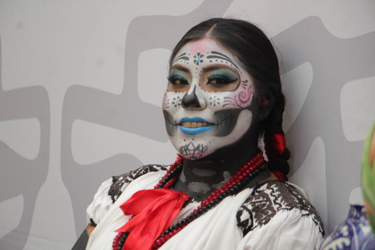 ¡Calaveras gigantes y desfile de 4 mil personas! Ajalpan alista su fiesta de Día de Muertos